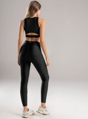 Leggins deportivo tela efecto brillante, color negro