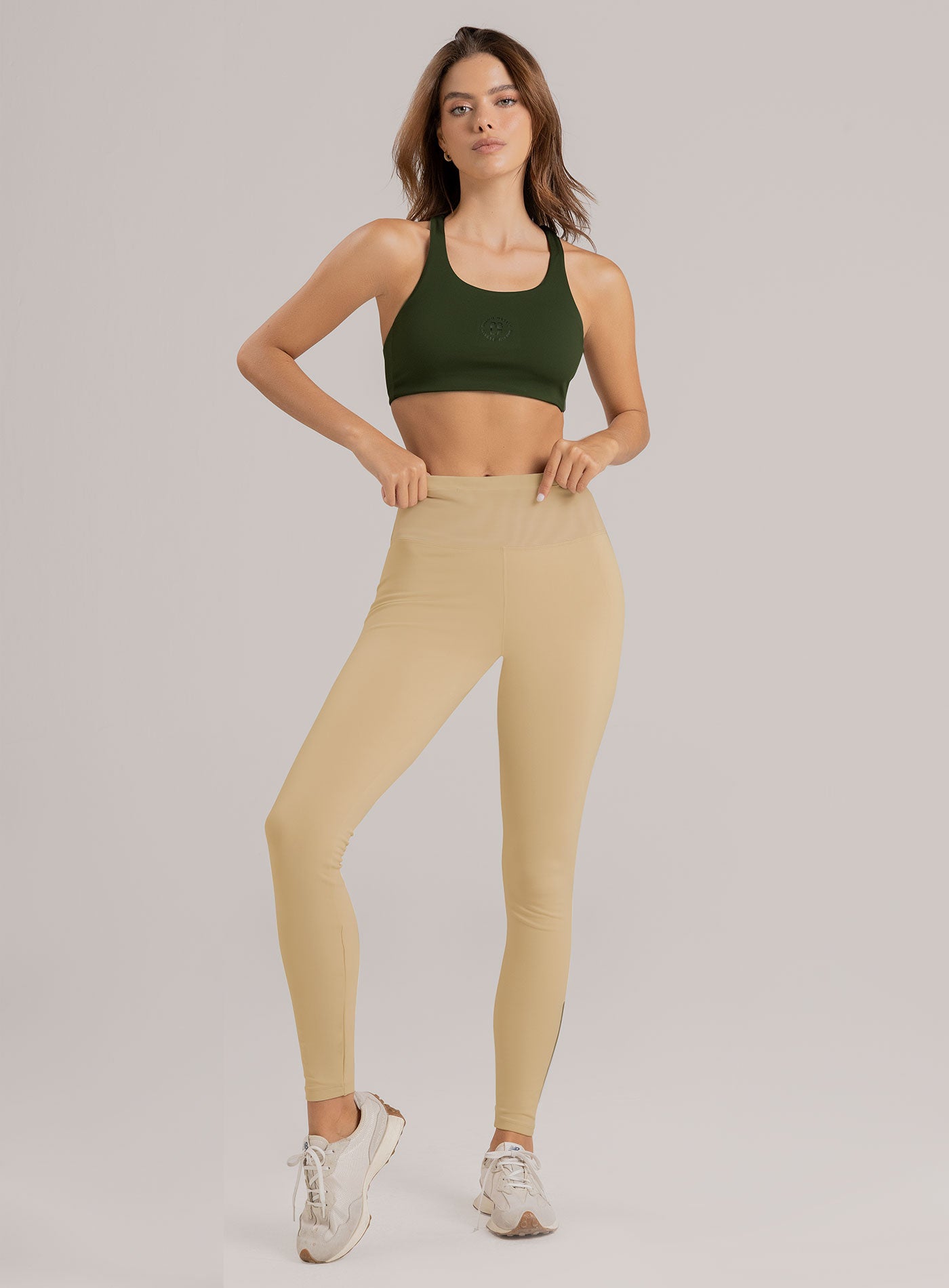 LEGGINS DEPORTIVO AURA EN TELA SUPLEX 33 BEIGE
