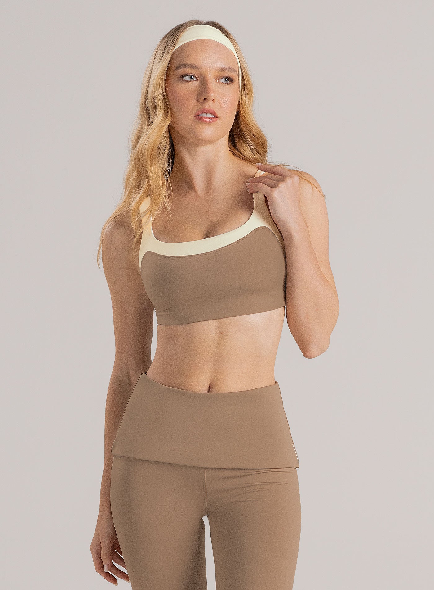 TOP DEPORTIVO MOLY EN TELA KIARA