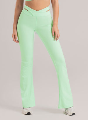 LEGGINS DEPORTIVO AZURA EN TELA KIARA 51 VERDE