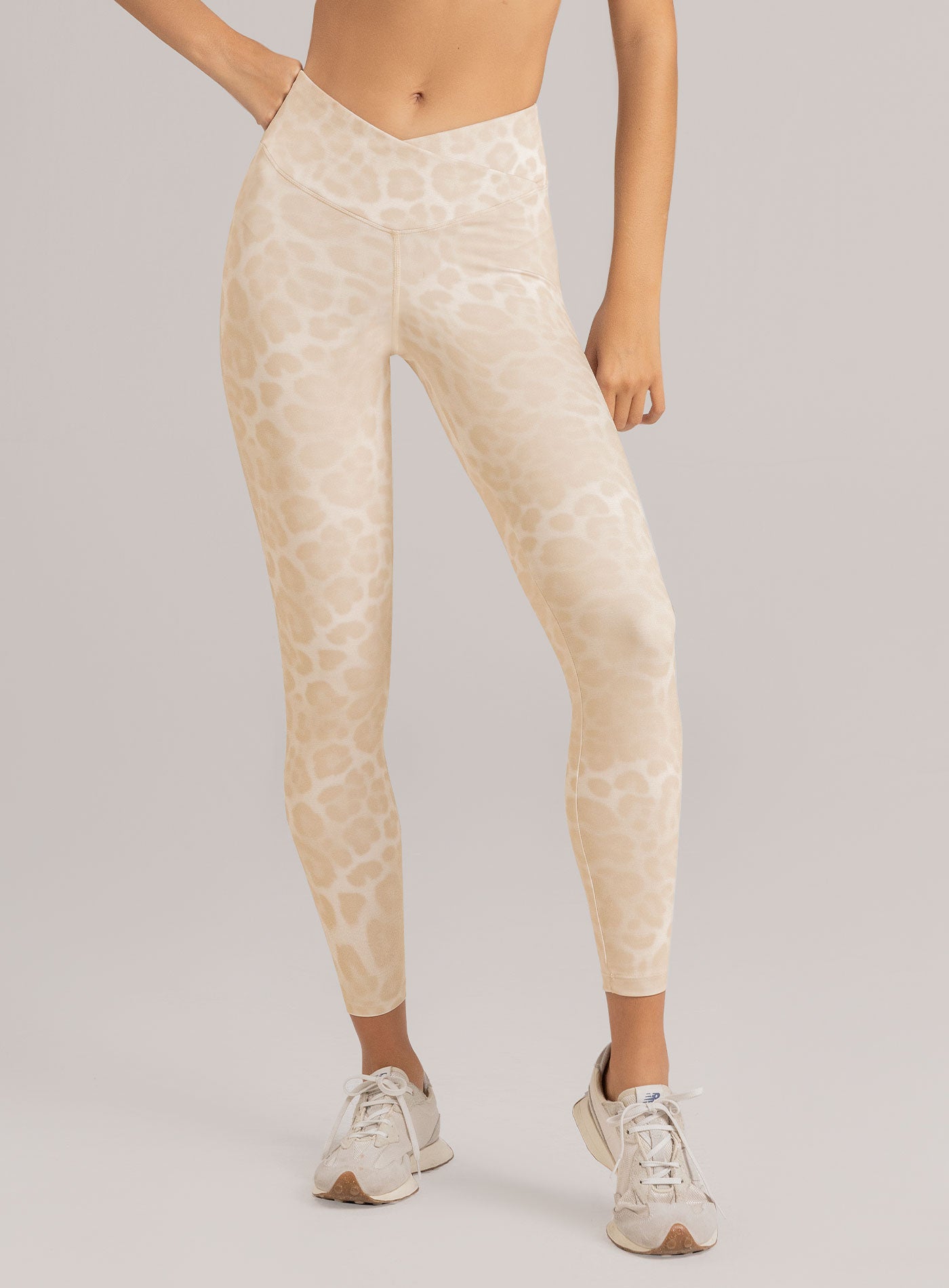 LEGGINS DEPORTIVO DIVINE EN TELA KIARA 102 MARFIL