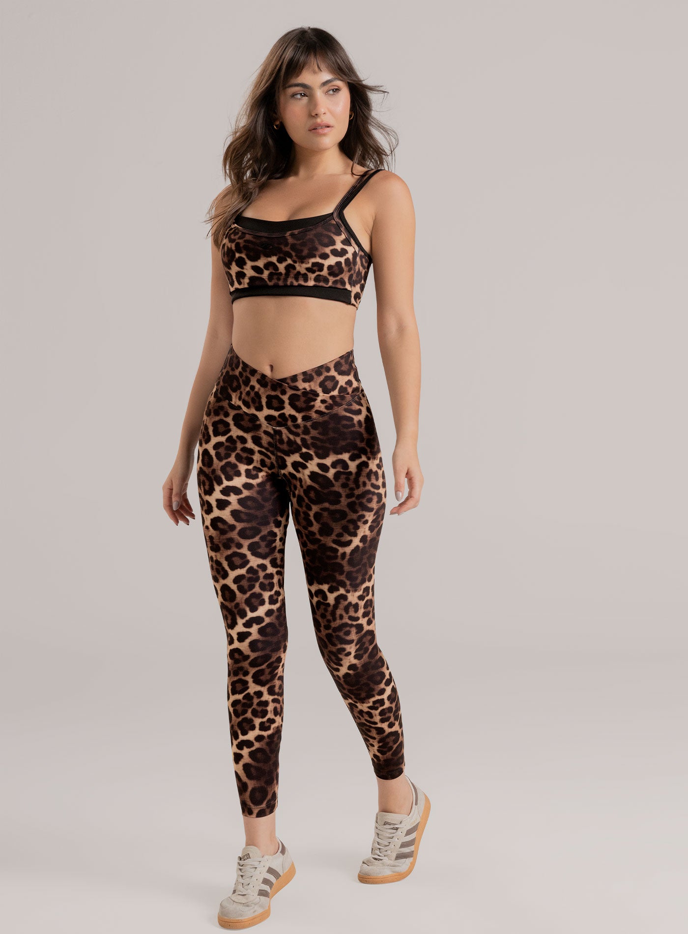 LEGGINS DEPORTIVO DIVINE EN TELA KIARA 20 CAFÉ