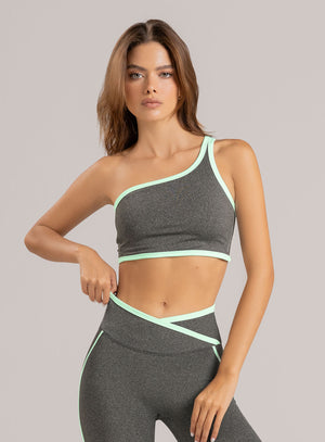 TOP DEPORTIVO AMARA EN TELA SUPLEX 51 VERDE