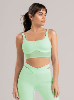 TOP DEPORTIVO ALURE EN TELA KIARA 51 VERDE