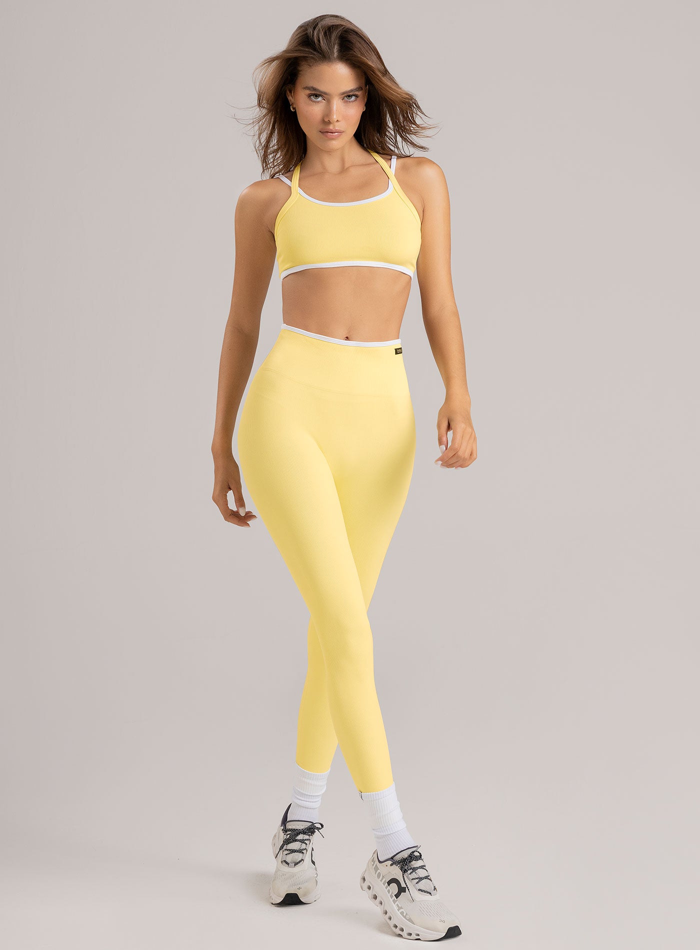 LEGGINS DEPORTIVO VENUS SIN COSTURAS 13 AMARILLO
