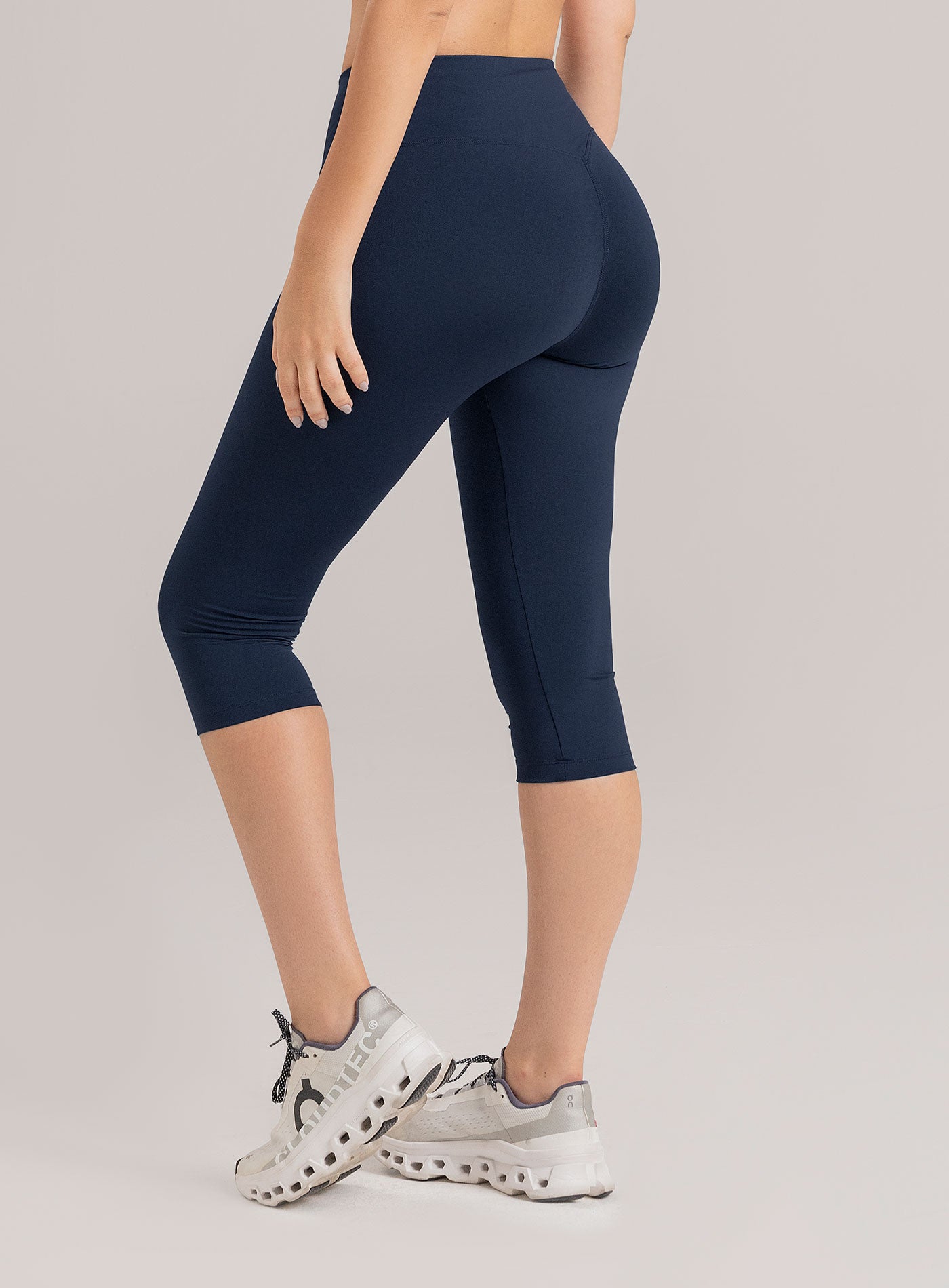 CAPRI DEPORTIVO KALI EN TELA KIARA 11 AZUL